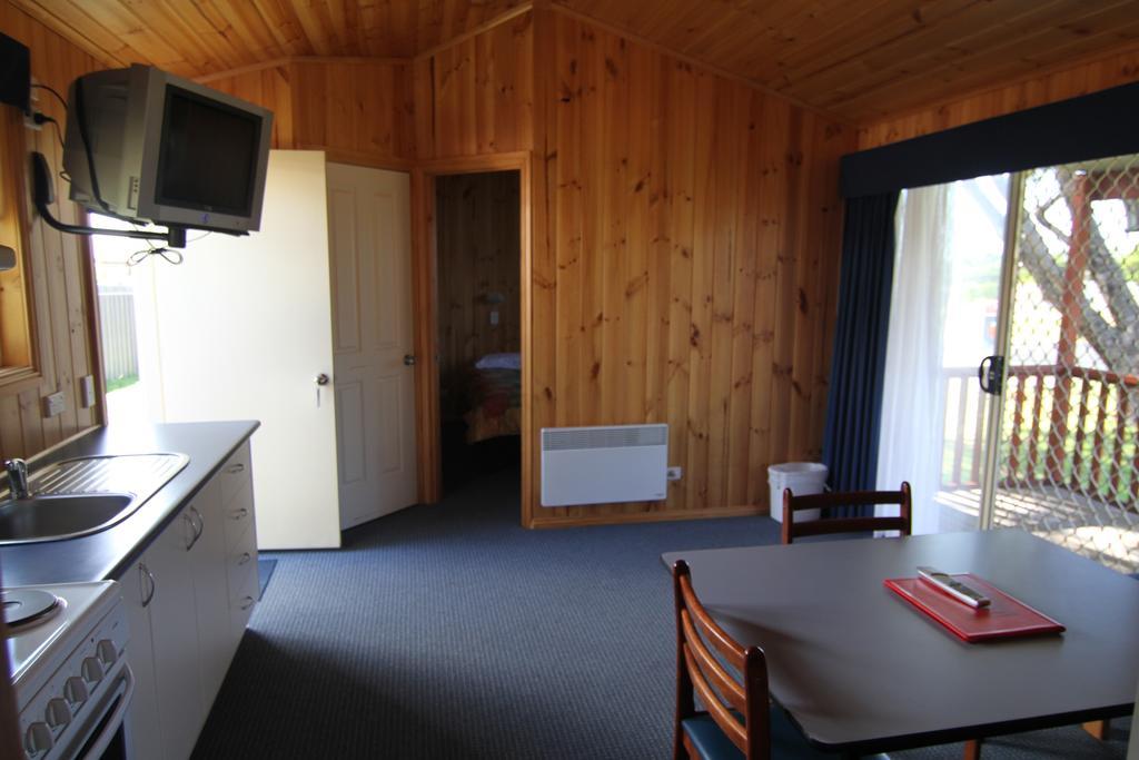 Bicheno East Coast Holiday Park ภายนอก รูปภาพ